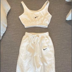 NIKE SET! SWEATSUIT SET!